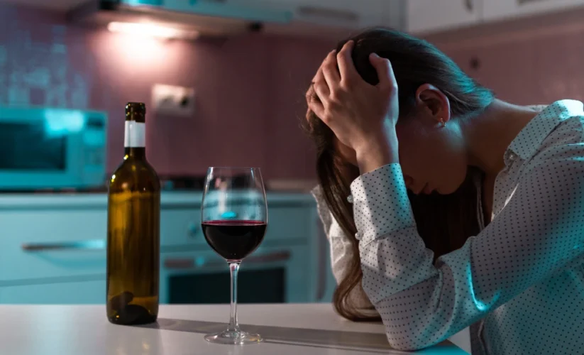 Alcohol Dependence Syndrome: Causes, Symptoms, and How to Stop Alcohol Addiction