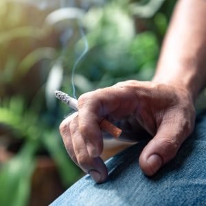 Smoking addiction treatment in Juhu